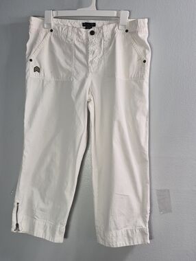 Abercrombie & Fitch White Cargo Capri Pants